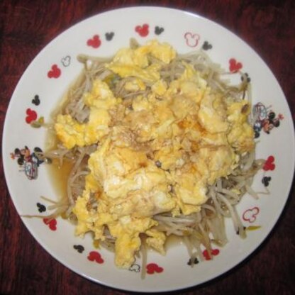 ねぎがなかったので彩りが悪くてすみません(+_+)
マヨネーズを入れたふわふわの卵があんかけとあって
とてもおいしいですね♪
また作ります！！ご馳走様でした❤